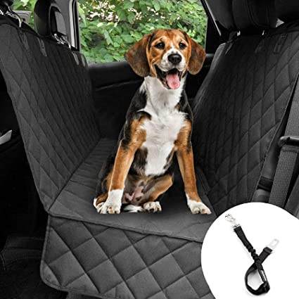autoschutzdecke für rückbank mit gurt Hund im Autositzbezug