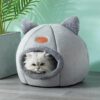 Katze in süßem Nest